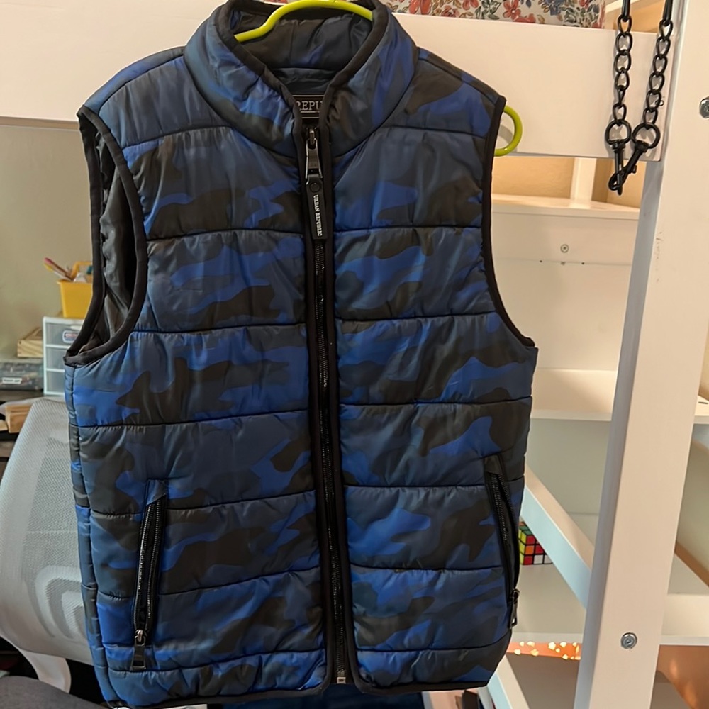 Urban Republic puffer vest kids size 7